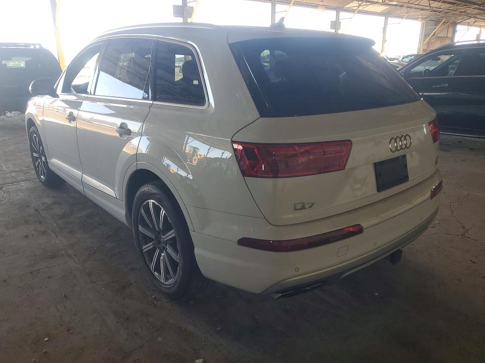 Продаж на аукціоні авто 2017 Audi Q7, vin: WA1LAAF74HD044814, номер лоту: 47859026