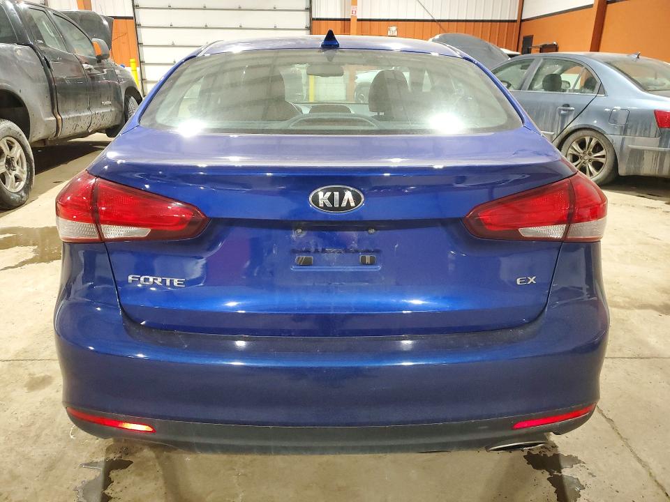 79576335 :رقم المزاد ، 3KPFL4A88HE035577 vin ، 2017 Kia Forte مزاد بيع