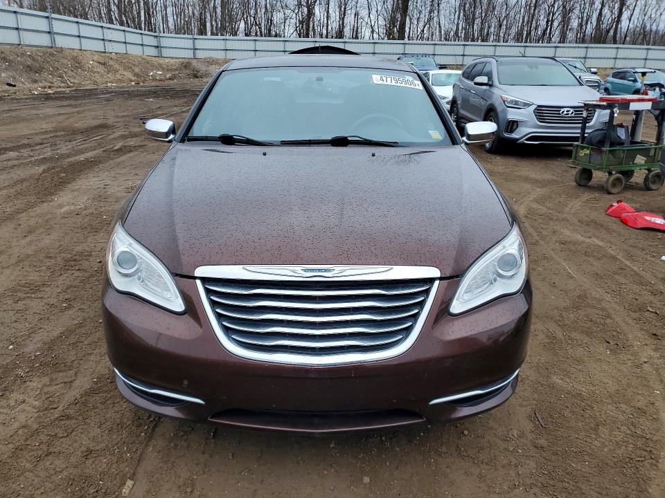 47795906 :رقم المزاد ، 1C3CCBCG2DN580177 vin ، 2013 Chrysler 200 مزاد بيع