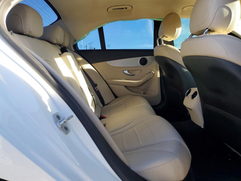 41973686 :رقم المزاد ، 55SWF4JB7GU132876 vin ، 2016 Mercedes-benz C مزاد بيع