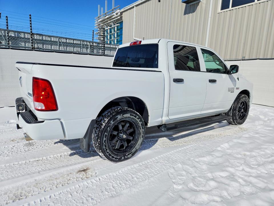 47444746 :رقم المزاد ، 3C6RR7KT7MG548325 vin ، 2021 Ram 1500 Classic مزاد بيع
