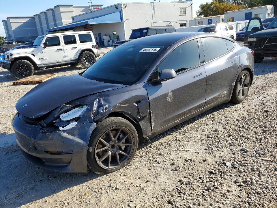 Auction sale of the 2023 Tesla Model 3, vin: 5YJ3E1EA0PF699390, lot number: 46107516