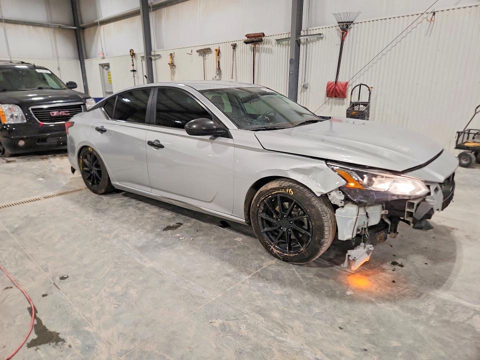46387006 :رقم المزاد ، 1N4BL4BV3KC227075 vin ، 2019 Nissan Altima مزاد بيع