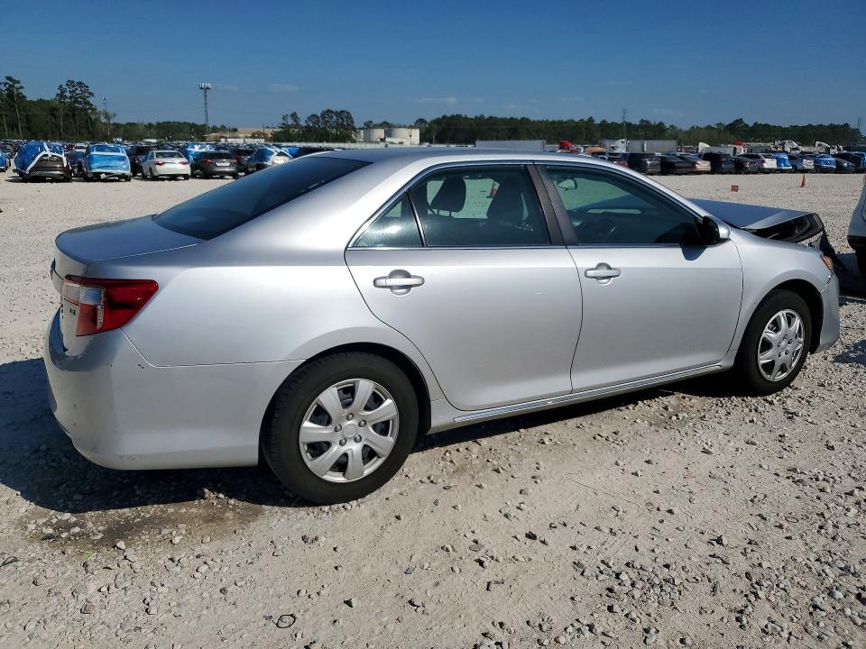 46580936 :رقم المزاد ، 4T1BF1FK1EU449365 vin ، 2014 Toyota Camry مزاد بيع