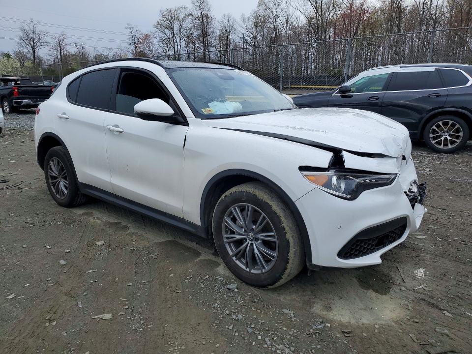 47743476 :رقم المزاد ، ZASPAKAN5P7D58169 vin ، 2023 Alfa Romeo Stelvio مزاد بيع