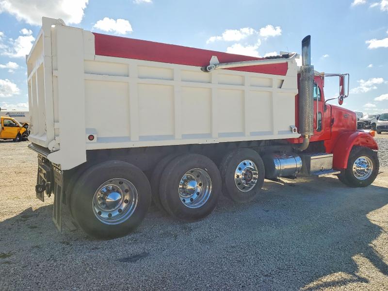 45847186 :رقم المزاد ، FLA120008 vin ، 2022 Peterbilt Tractor Dumptruck مزاد بيع