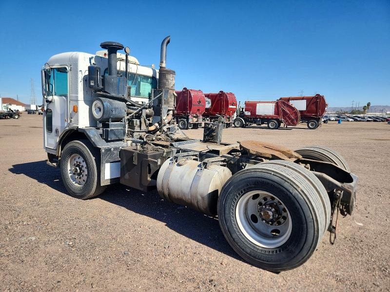 78884375 :رقم المزاد ، 1NPZL00X76D717114 vin ، 2006 Peterbilt Tractor 320 مزاد بيع