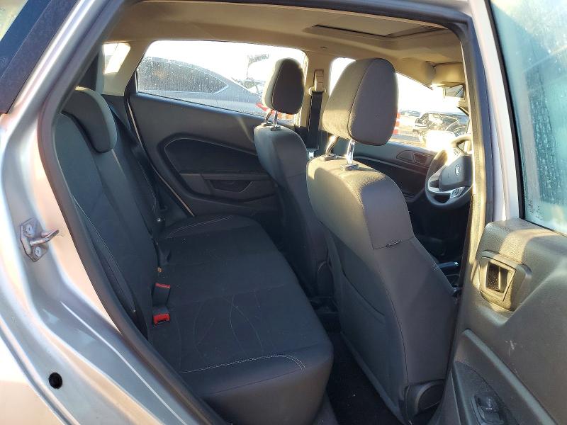 45545606 :رقم المزاد ، 3FADP4EJ4JM145052 vin ، 2018 Ford Fiesta مزاد بيع