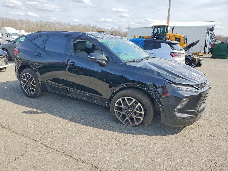 Продажа на аукционе авто 2025 Chevrolet Blazer, vin: 3GNKBERS4SS230616, номер лота: 47861686