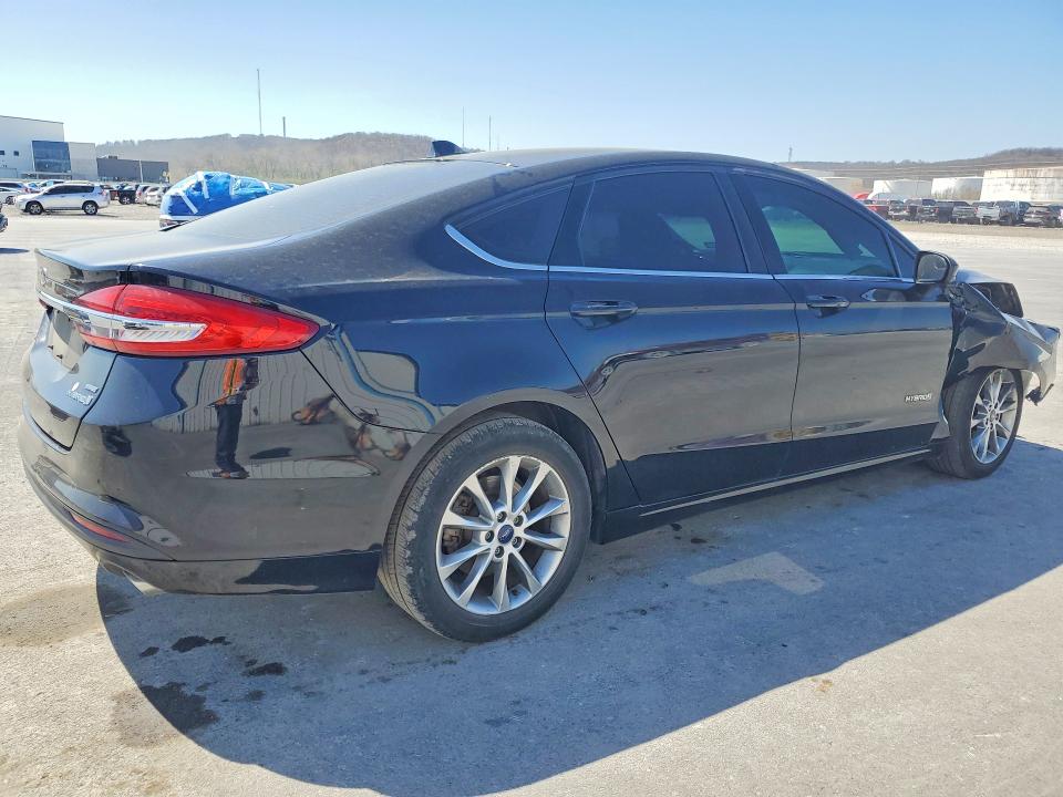 Продажа на аукционе авто 2017 Ford Fusion, vin: 3FA6P0LU1HR366751, номер лота: 47892056