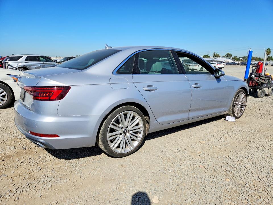 Продаж на аукціоні авто 2019 Audi A4, vin: WAUHMAF46KA004989, номер лоту: 46010086