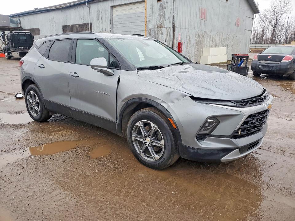 41711546 :رقم المزاد ، 3GNKBCR46RS185663 vin ، 2024 Chevrolet Blazer مزاد بيع