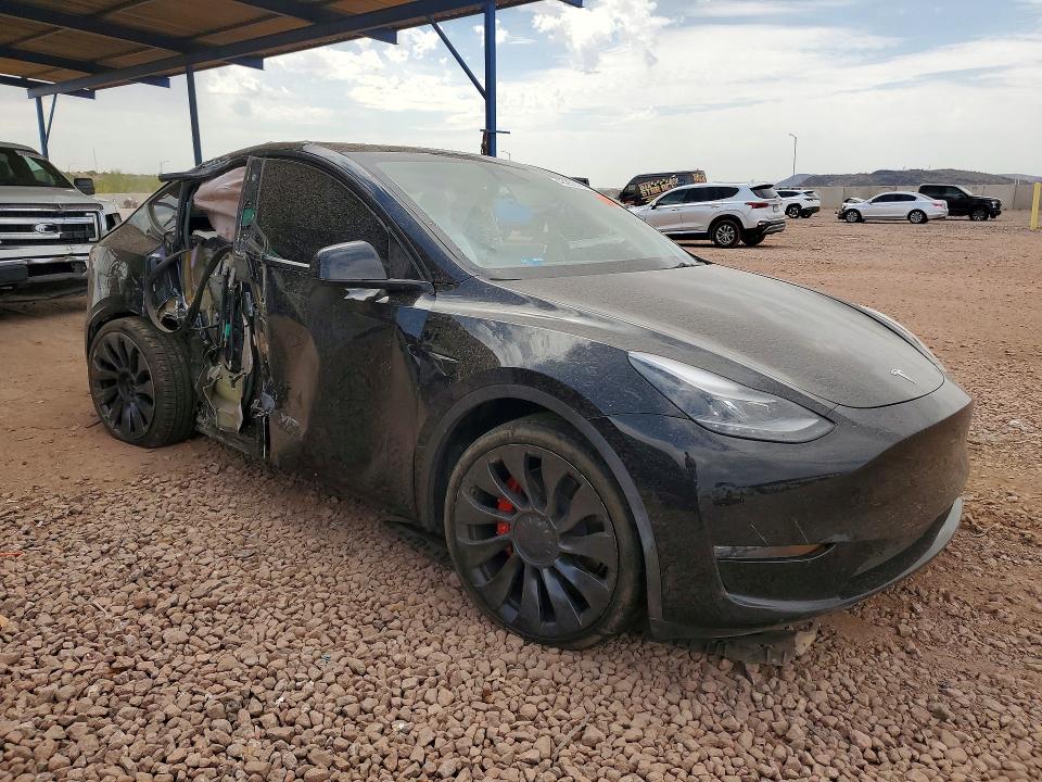 48269186 :رقم المزاد ، 7SAYGDEF0PF660055 vin ، 2023 Tesla Model Y مزاد بيع