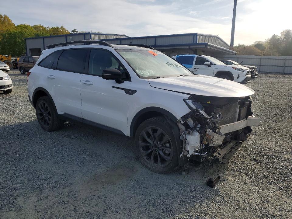 Продажа на аукционе авто 2022 Kia Sorento, vin: 5XYRKDLF5NG075223, номер лота: 47811816