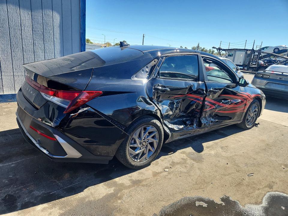 Продажа на аукционе авто 2024 Hyundai Elantra, vin: KMHLM4DG8RU835118, номер лота: 79792065