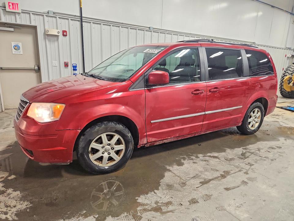 41649596 :رقم المزاد ، 2A4RR5D1XAR204240 vin ، 2010 Chrysler Town & Country مزاد بيع