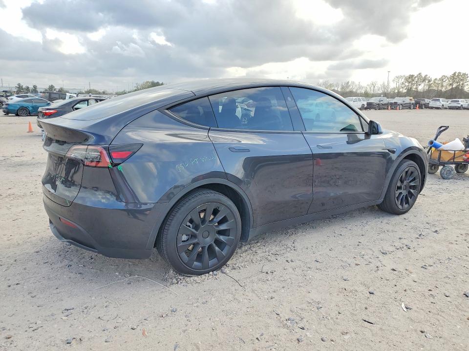 41803836 :رقم المزاد ، 7SAYGDEDXRF051945 vin ، 2024 Tesla Model Y مزاد بيع