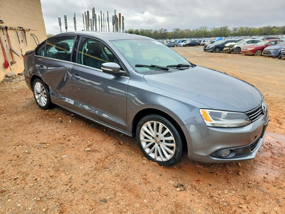 Продажа на аукционе авто 2013 Volkswagen Jetta, vin: 3VWLX7AJ4DM361997, номер лота: 41742506
