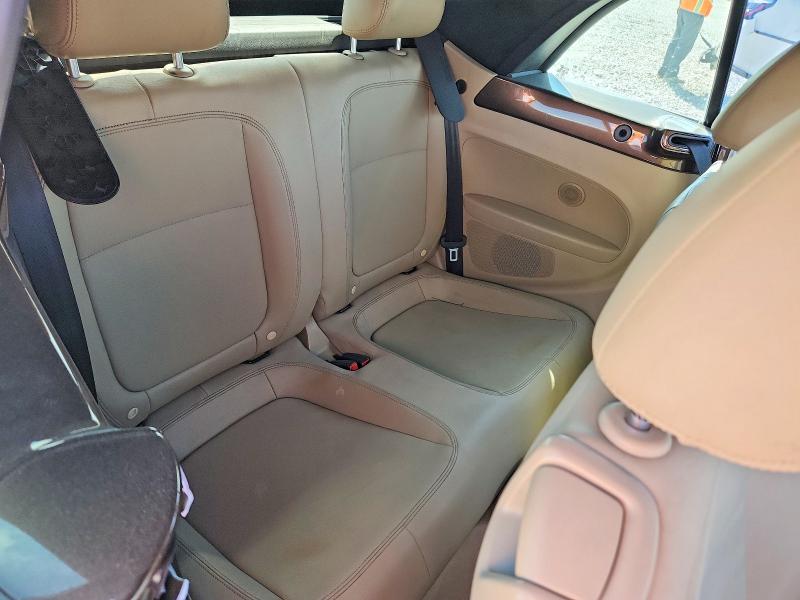 2013 Volkswagen Beetle მანქანა იყიდება აუქციონზე, vin: 3VW5X7AT4DM829060, აუქციონის ნომერი: 47215666