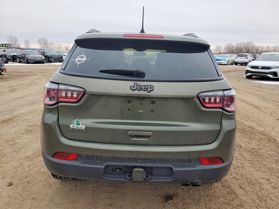 46051916 :رقم المزاد ، 3C4NJDEB8MT537549 vin ، 2021 Jeep Compass مزاد بيع