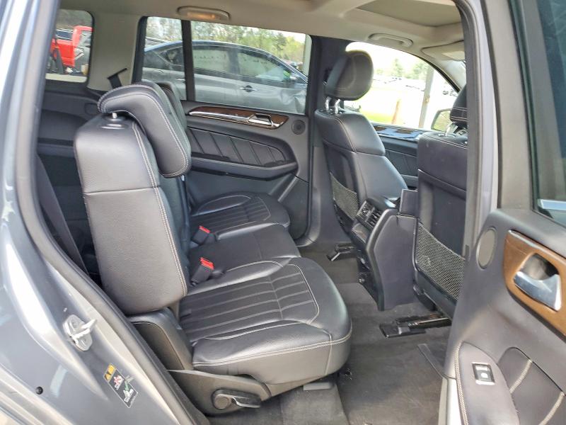 47882396 :رقم المزاد ، 4JGDF6EE0FA516011 vin ، 2015 Mercedes-benz Gl مزاد بيع