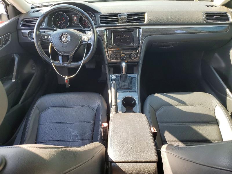 47213216 :رقم المزاد ، 1VWBA7A33JC023406 vin ، 2018 Volkswagen Passat مزاد بيع