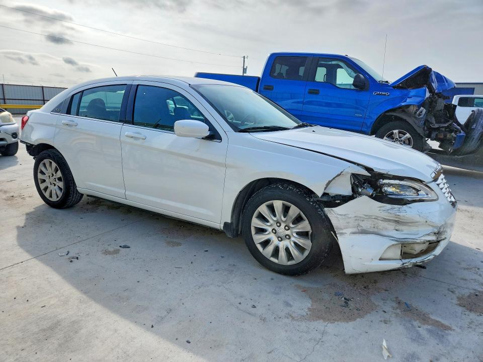 42040076 :رقم المزاد ، 1C3CCBAB2EN230752 vin ، 2014 Chrysler 200 مزاد بيع