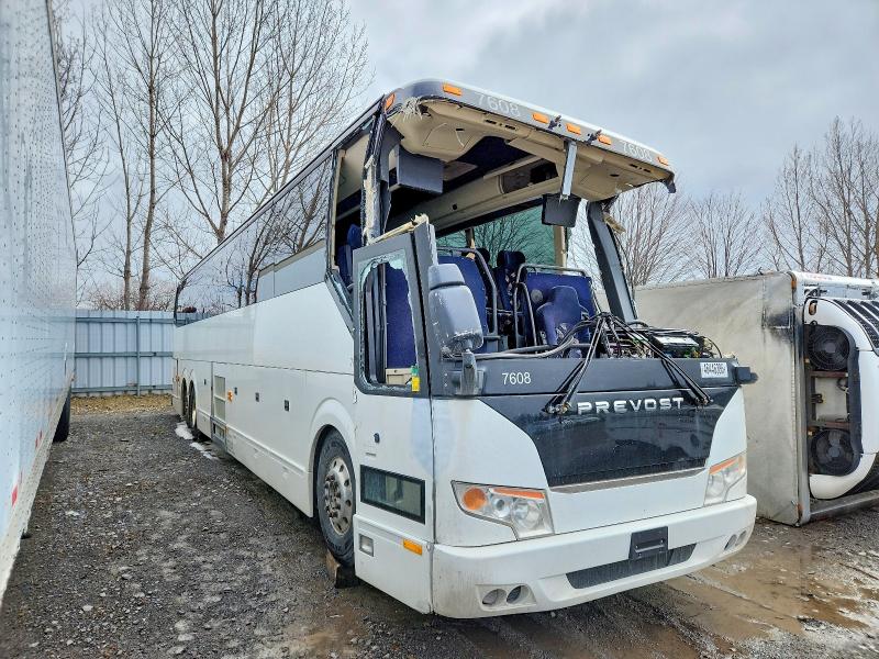 46446386 :رقم المزاد ، 2PCH33494GC713104 vin ، 2016 Prevost Bus مزاد بيع