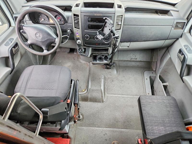 Продажа на аукционе авто 2015 Mercedes-benz Sprinter, vin: WD3PE8DB9FP135871, номер лота: 47596876