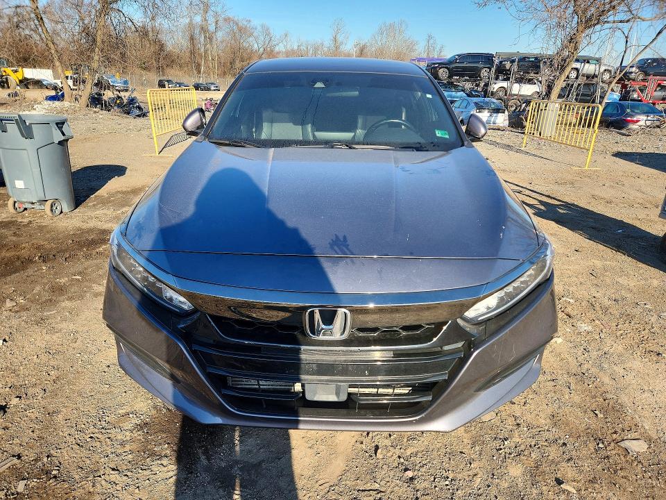 2020 Honda Accord მანქანა იყიდება აუქციონზე, vin: 1HGCV1F33LA013315, აუქციონის ნომერი: 46812496