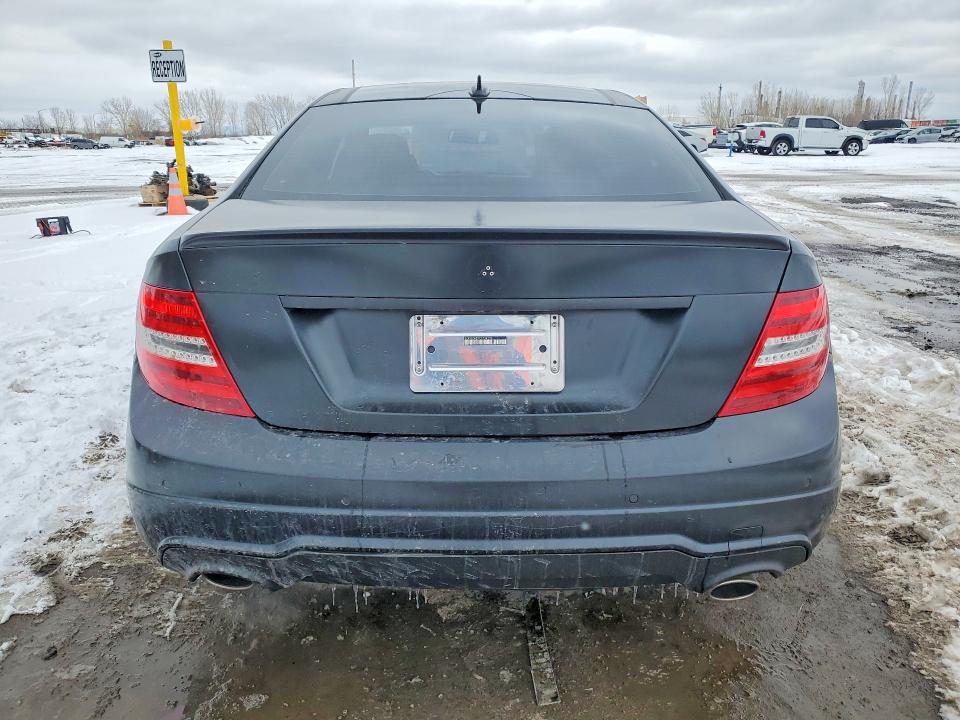 47201806 :رقم المزاد ، WDDGJ5HB7CF734253 vin ، 2012 Mercedes-benz C مزاد بيع