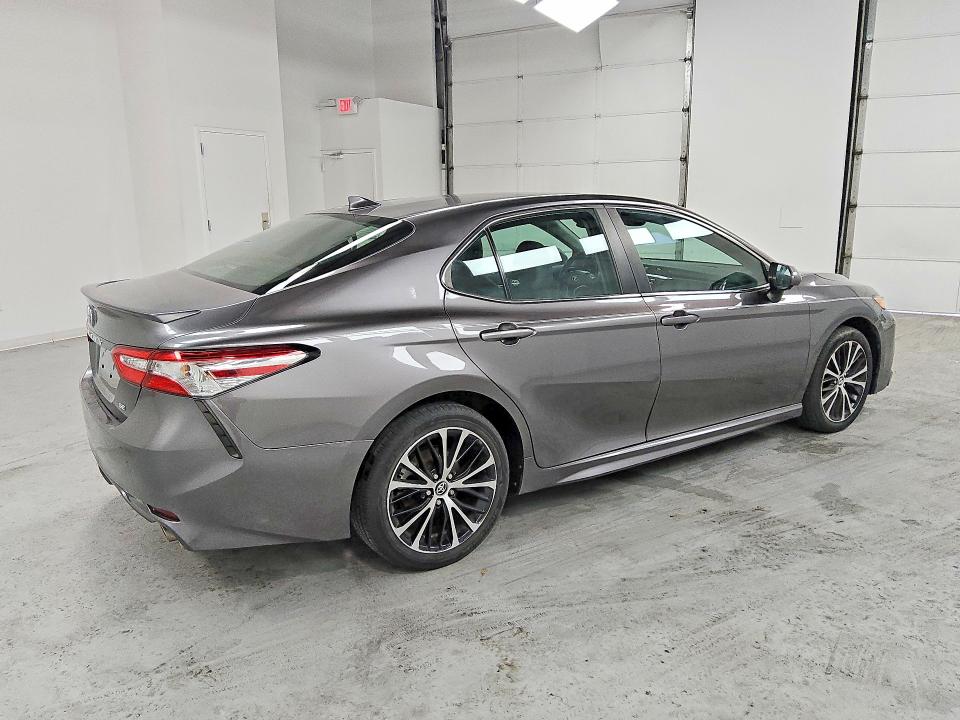 Продаж на аукціоні авто 2020 Toyota Camry, vin: 4T1G11AK9LU886054, номер лоту: 46360426
