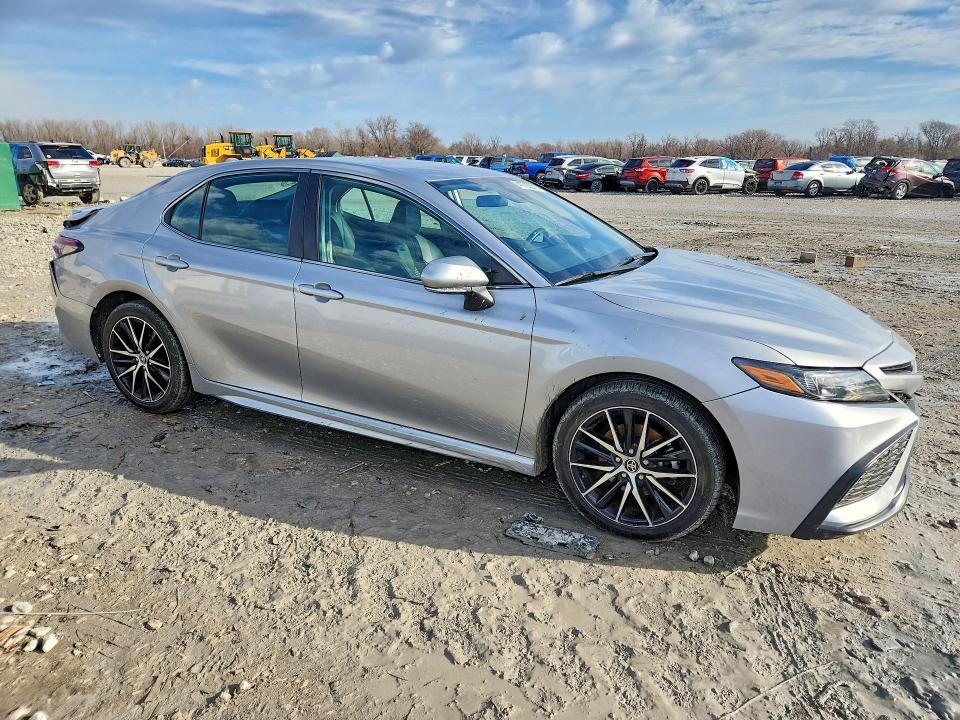 Продажа на аукционе авто 2023 Toyota Camry, vin: 4T1G11AK2PU760799, номер лота: 41720376