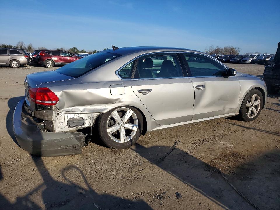 Продаж на аукціоні авто 2013 Volkswagen Passat, vin: 1VWBP7A34DC110489, номер лоту: 46986416