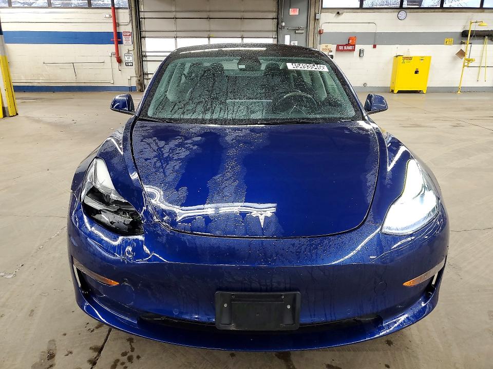 45493546 :رقم المزاد ، 5YJ3E1EA5NF370374 vin ، 2022 Tesla Model 3 مزاد بيع
