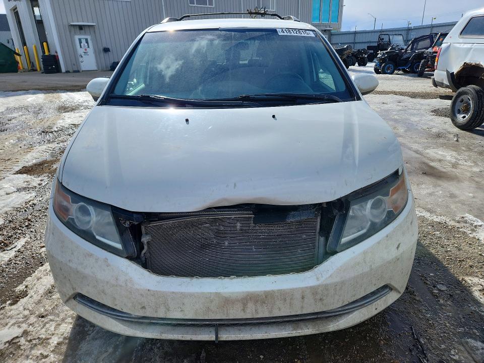 41812816 :رقم المزاد ، 5FNRL5H47FB505188 vin ، 2015 Honda Odyssey مزاد بيع