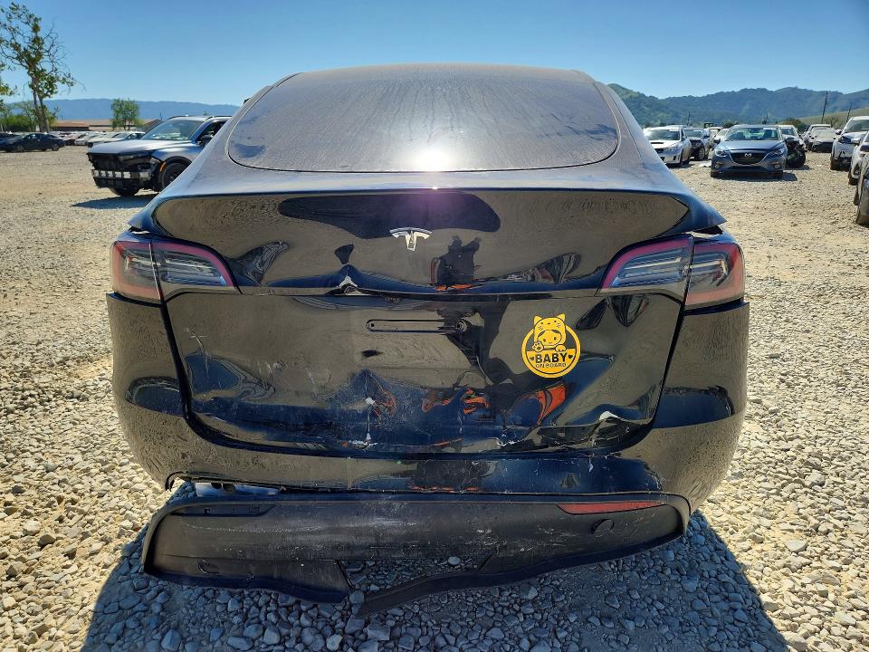 Продажа на аукционе авто 2025 Tesla Model Y, vin: 7SAYGDED5SF256191, номер лота: 46815596