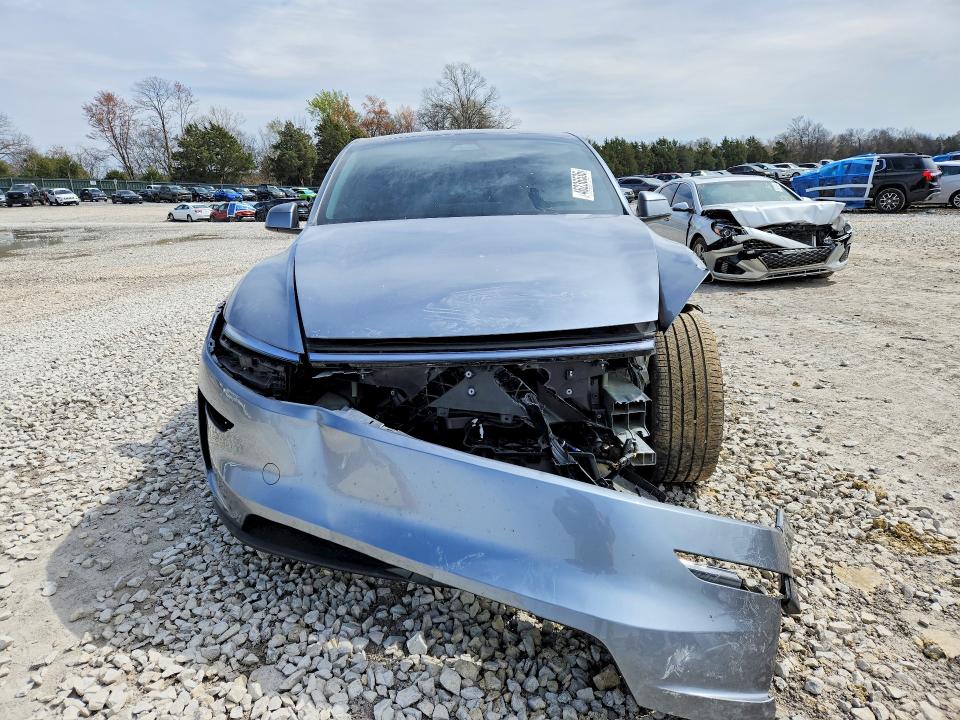 46236536 :رقم المزاد ، 7SAYGDED2TA605225 vin ، 2026 Tesla Model Y مزاد بيع