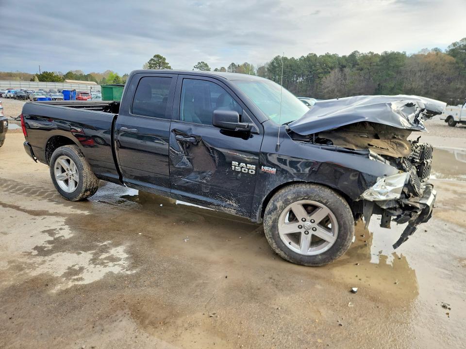 Продаж на аукціоні авто 2018 Ram 1500, vin: 1C6RR6FT4JS131883, номер лоту: 79975495