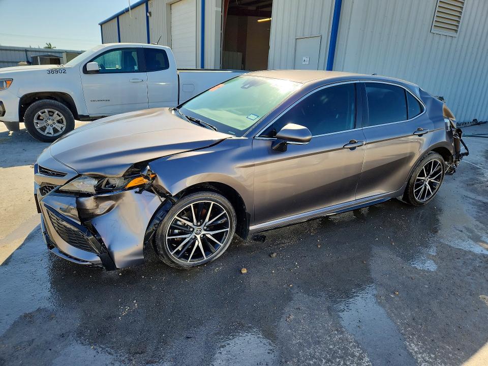2024 Toyota Camry მანქანა იყიდება აუქციონზე, vin: 4T1G11AK5RU897853, აუქციონის ნომერი: 46039946