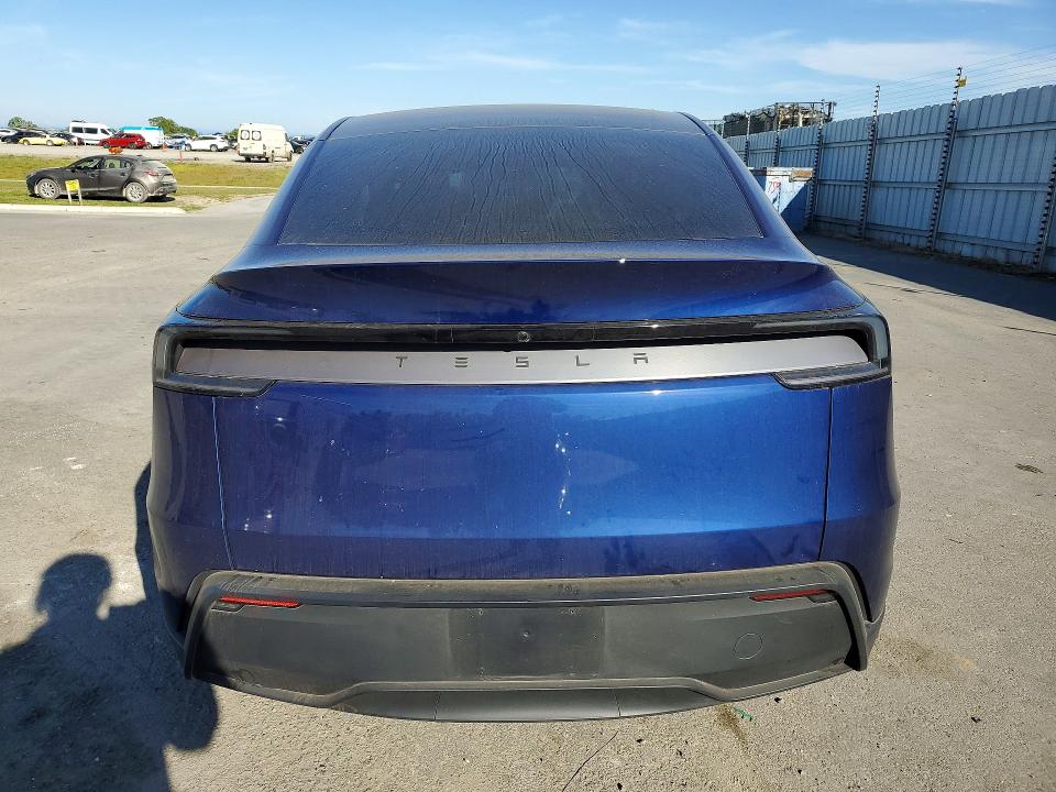 2026 Tesla Model Y მანქანა იყიდება აუქციონზე, vin: 7SAYGDED3TF416585, აუქციონის ნომერი: 46372766