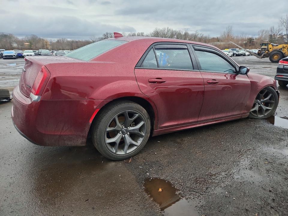 41798256 :رقم المزاد ، 2C3CCADG6NH251713 vin ، 2022 Chrysler 300 مزاد بيع