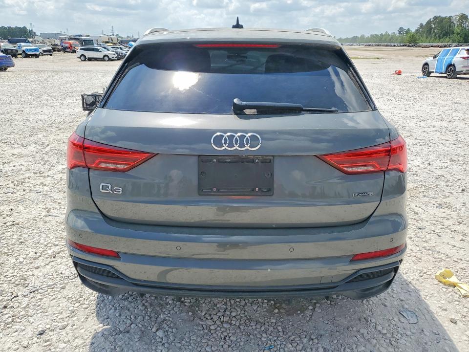 2020 Audi Q3 მანქანა იყიდება აუქციონზე, vin: WA1DECF33L1104920, აუქციონის ნომერი: 46723166