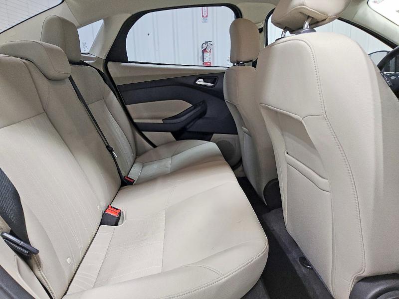 Продажа на аукционе авто 2015 Ford Focus, vin: 1FADP3F21FL211132, номер лота: 46934076