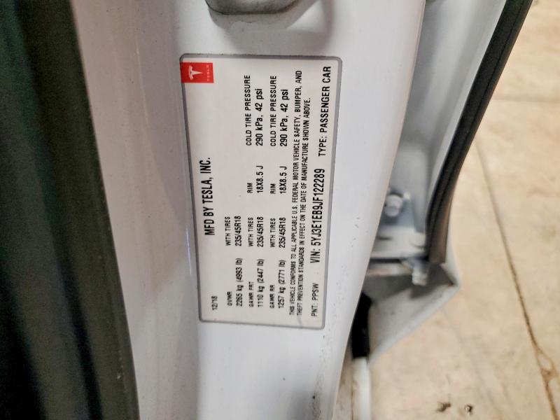 46840086 :رقم المزاد ، 5YJ3E1EB9JF122289 vin ، 2018 Tesla Model 3 مزاد بيع