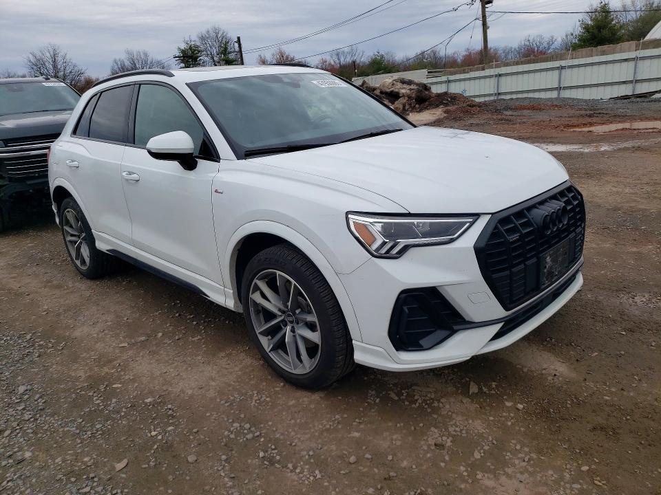 2023 Audi Q3 მანქანა იყიდება აუქციონზე, vin: WA1DECF39P1073596, აუქციონის ნომერი: 47950986