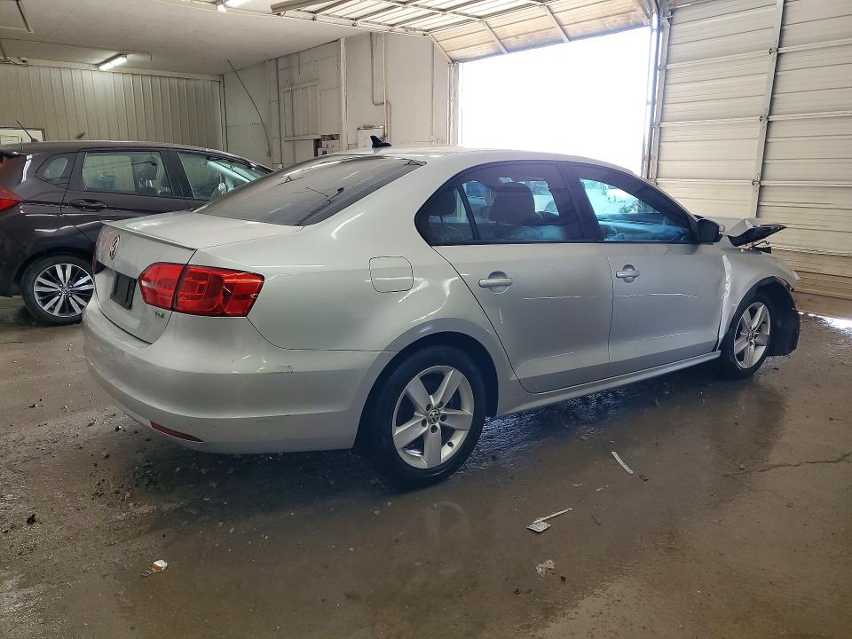 Продаж на аукціоні авто 2012 Volkswagen Jetta, vin: 3VWLL7AJ4CM323082, номер лоту: 45890456