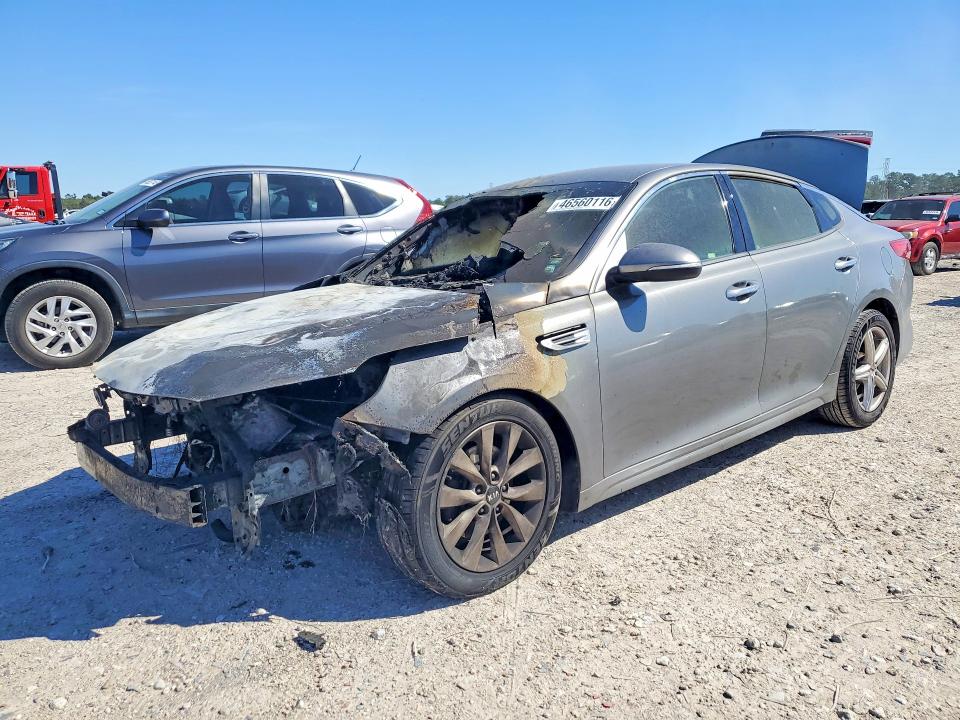 Auction sale of the 2016 Kia Optima, vin: 5XXGU4L32GG045093, lot number: 46560116