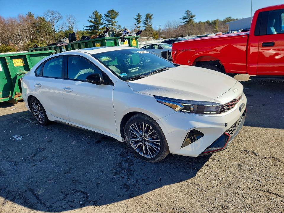 2022 Kia Forte მანქანა იყიდება აუქციონზე, vin: 3KPF54AD5NE431873, აუქციონის ნომერი: 45827606