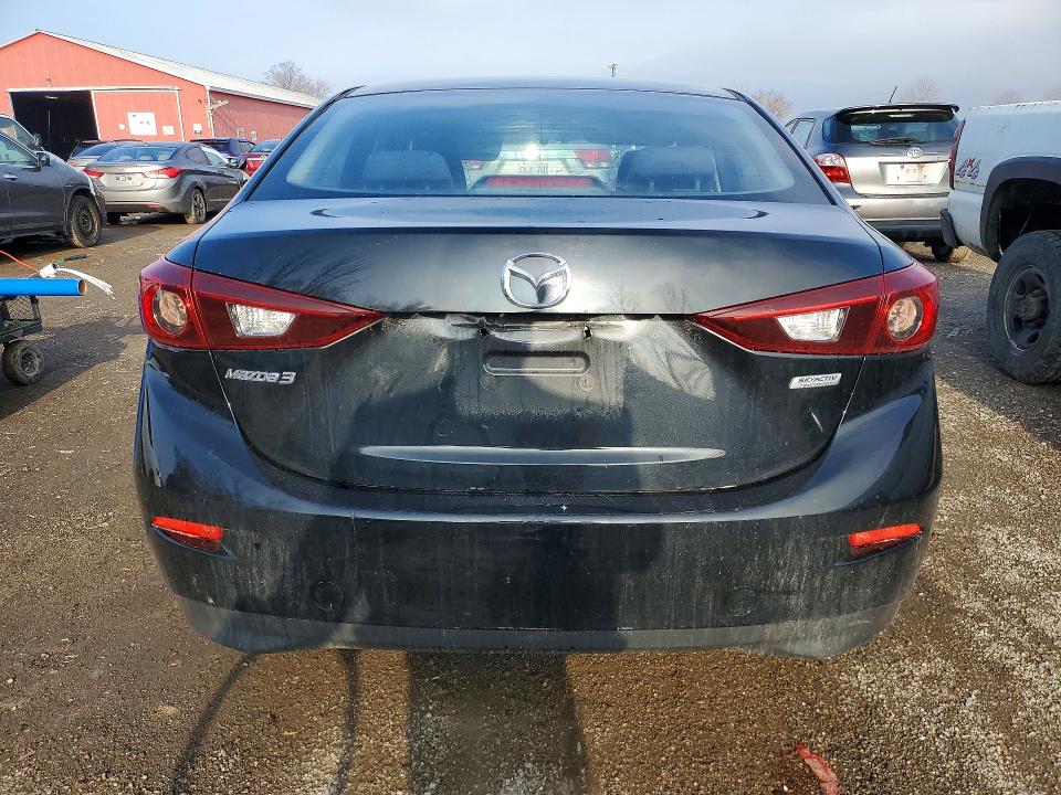 41730436 :رقم المزاد ، JM1BN1U72J1175790 vin ، 2018 Mazda 3 مزاد بيع